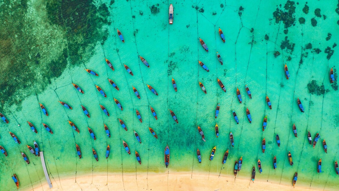 Long Tail boats